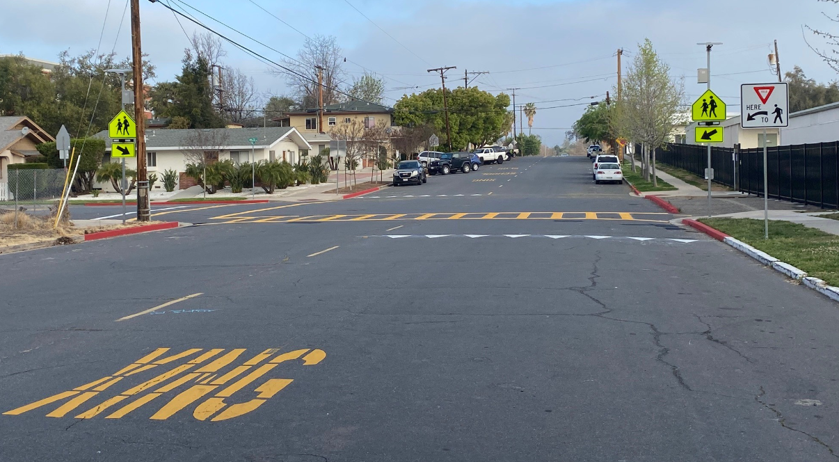 Maple / 4th Crosswalk Improvements